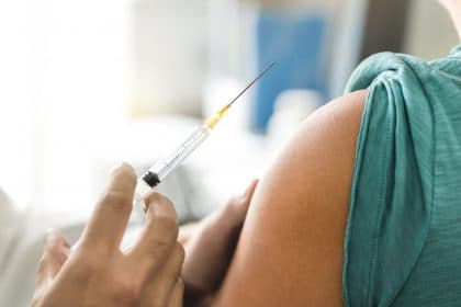 Nederland sluit gezamenlijk samenwerkingsovereenkomst af voor coronavaccin