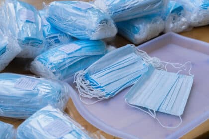 VWS plaatste miljoenenorder mondkapjes na conflict met DSM