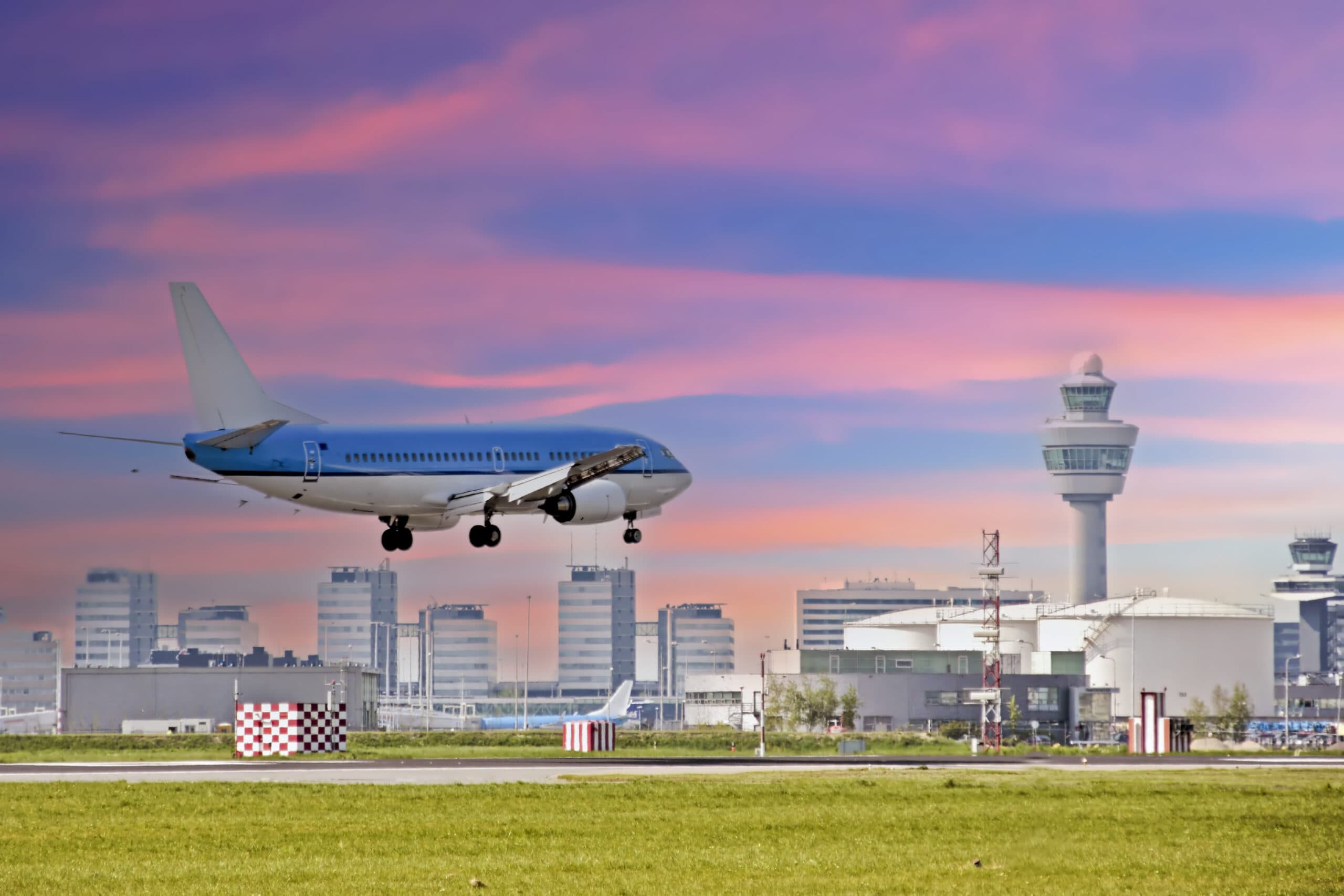 Schiphol schuift aanbesteding C-pier opnieuw vooruit