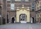 Kamer neemt moties aanbesteden aan