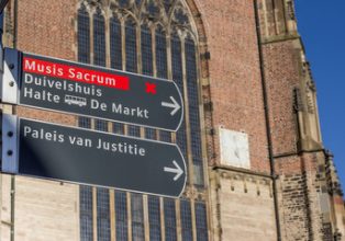 Politiek Arnhem worstelt met mislukte aanbestedingen